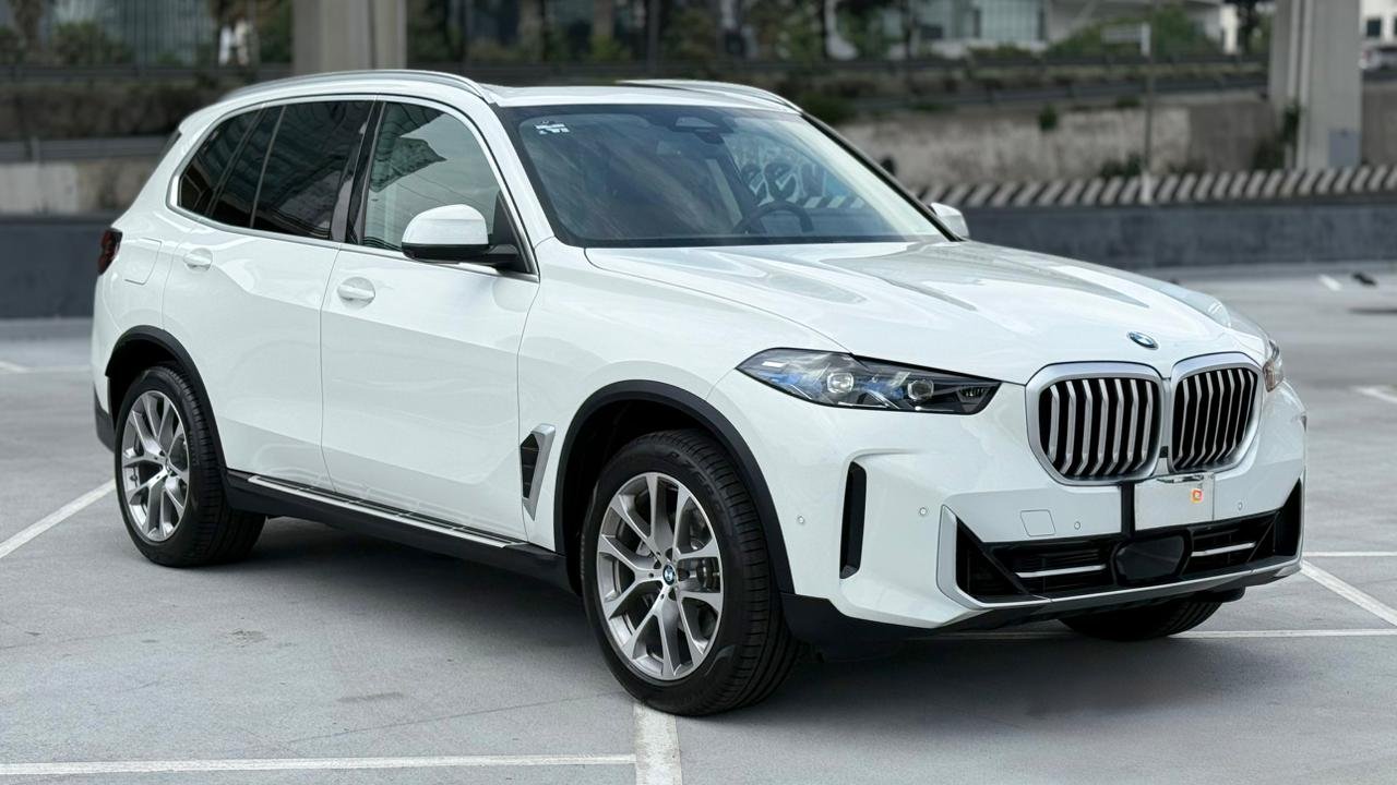 2026 BMW  X5  X DRIVE 40i Mild Hybrid 